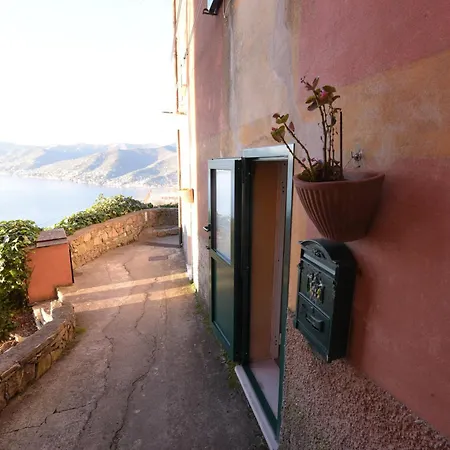 La Prua By World * San Rocco (Genoa)